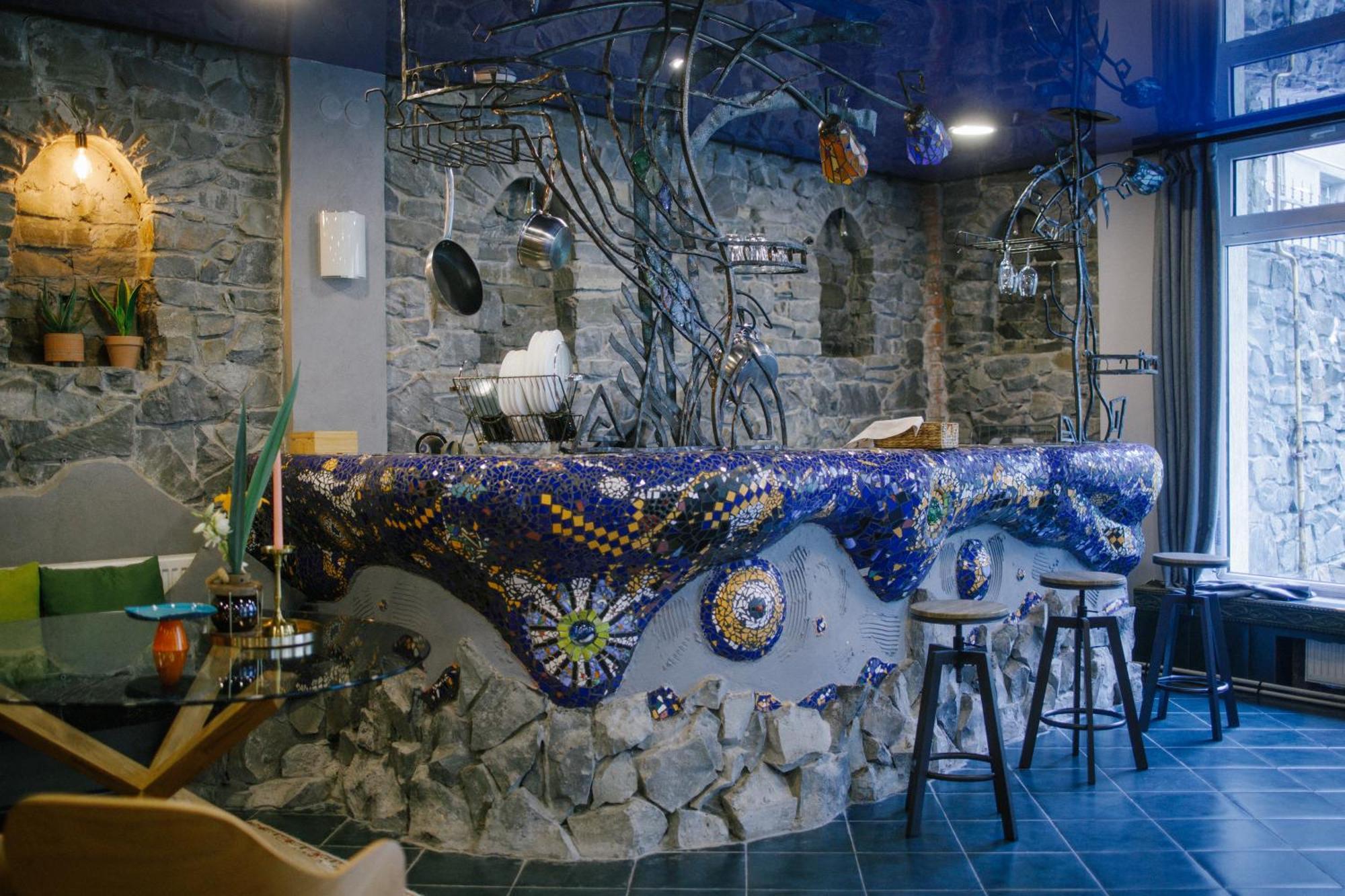 Gaudi Apartment In Lviv Luaran gambar